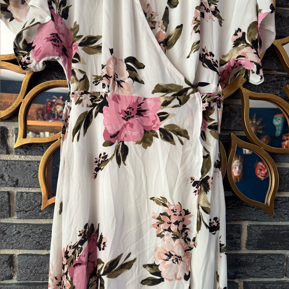 White and Pink Floral Maxi Dress - Picture 5 of 8